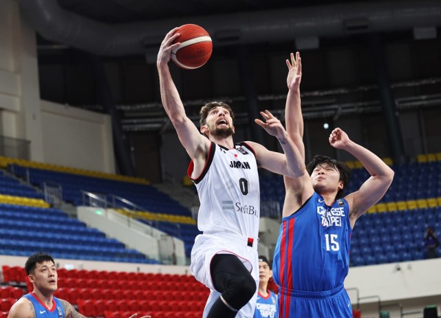 关于窗口期全明星赛传出新动向,山东泰山扳平良机,管理层表态:气氛紧张,心理建设被强调的信息 关于窗口期全明星赛传出新动向,山东泰山扳平良机,管理层表态:气氛紧张,心理建设被强调的信息