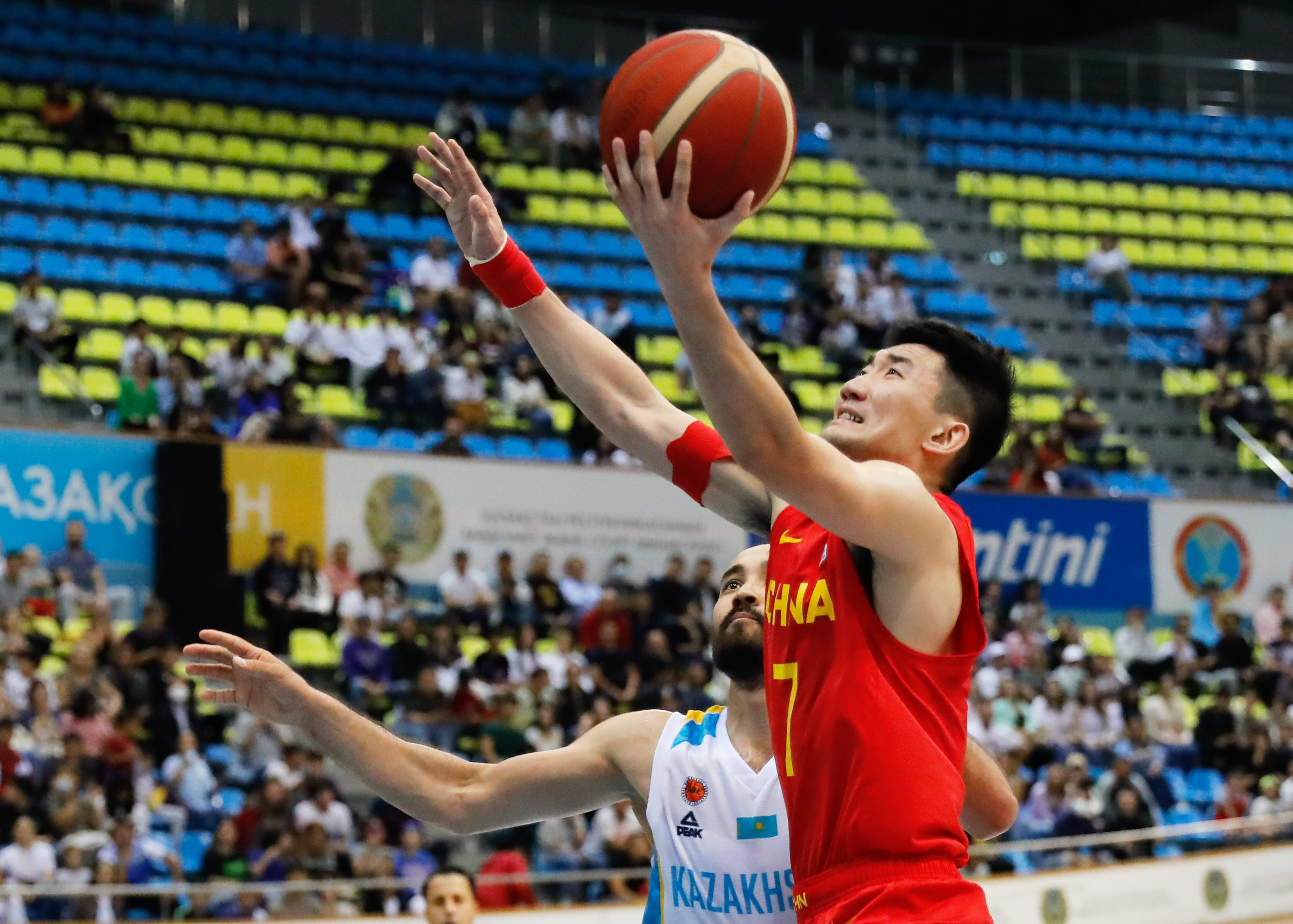 九博体育官网 -窗口期深圳男篮战术微调：荷甲节点到来，目标明确，心理建设被强调的简单介绍